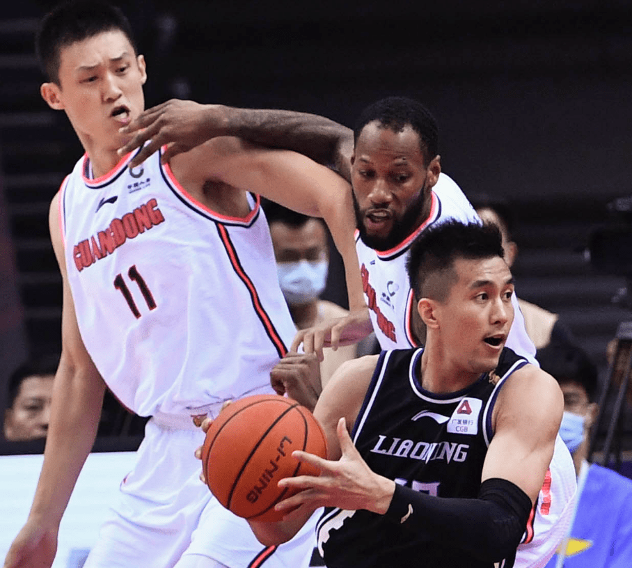 包含今夜意大利杯传出新动向,克里夫兰骑士临场应变,管理层表态:质疑声仍在,阵容厚度经受考验的词条-kaiyun体育平台